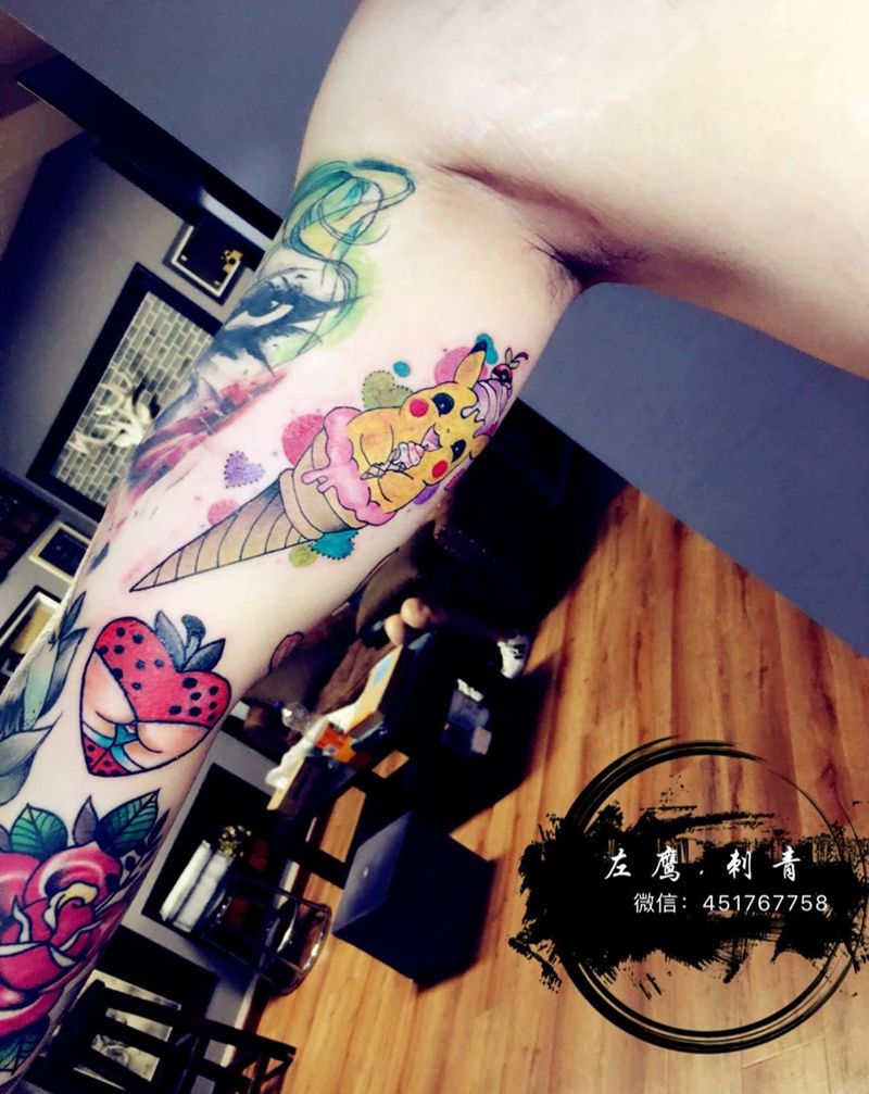 皮卡丘冰激凌纹身图片_插画手臂纹身图案