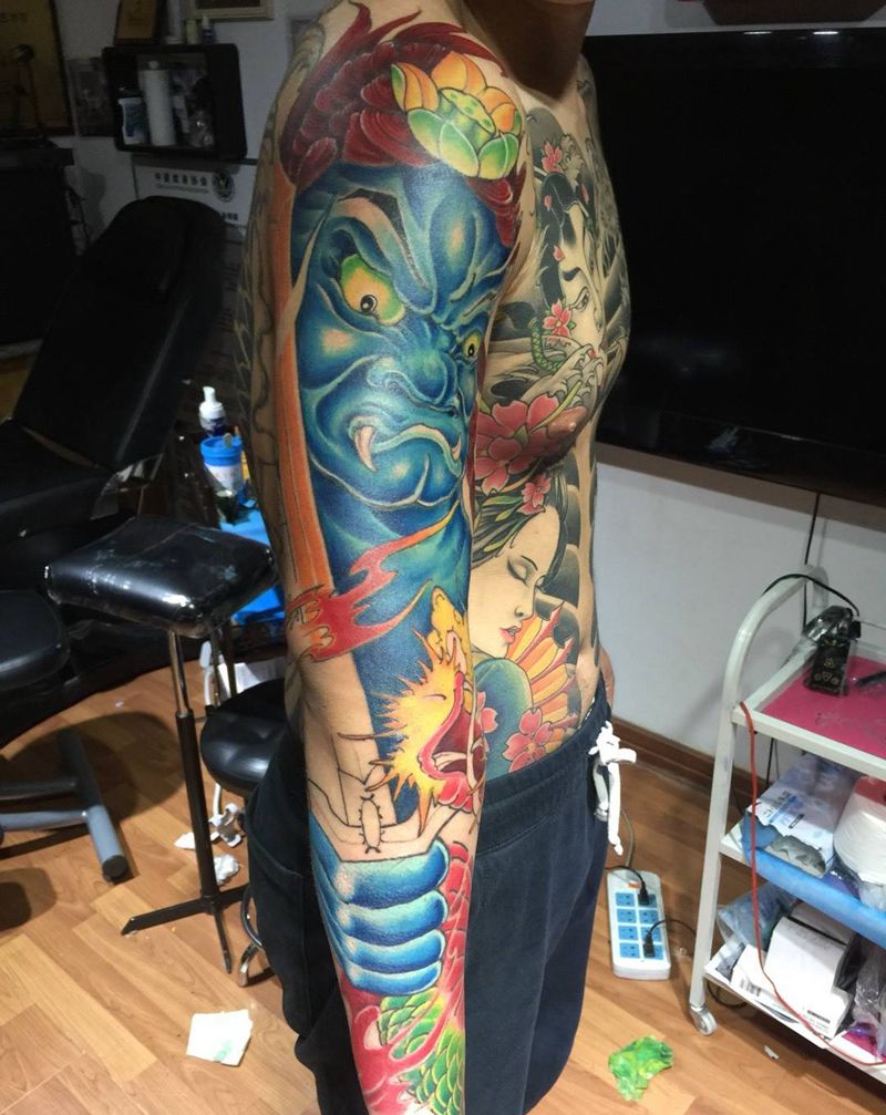 未完成待续纹身图片_手臂传统纹身图案