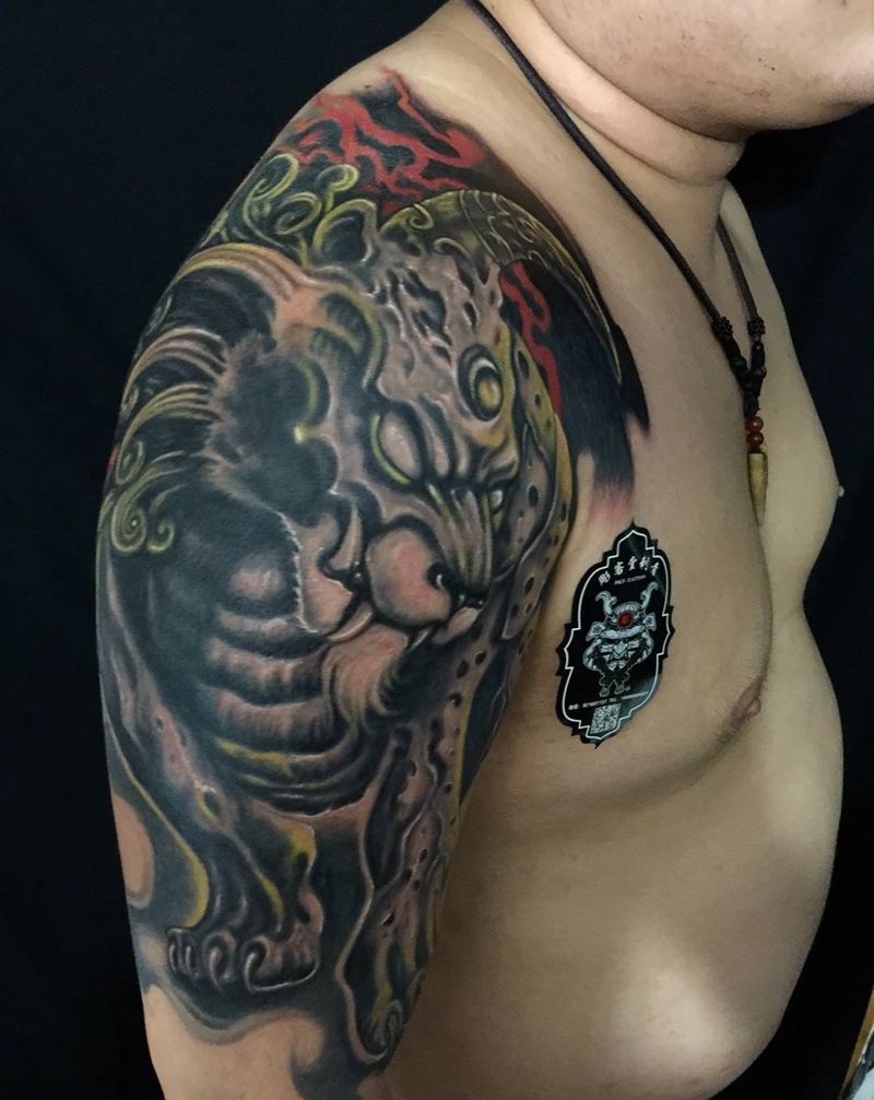 大臂貔貅纹身图片_成品手臂传统动物鬼神纹身图案