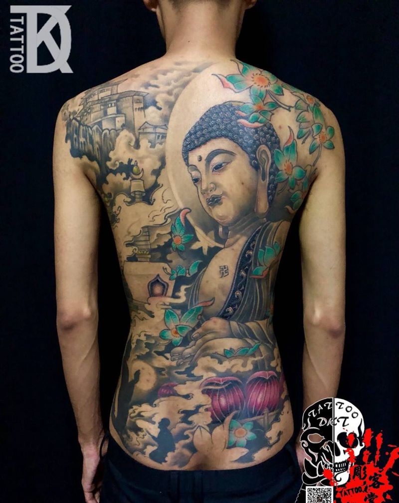 满背佛纹身图片_背部新传统纹身图案