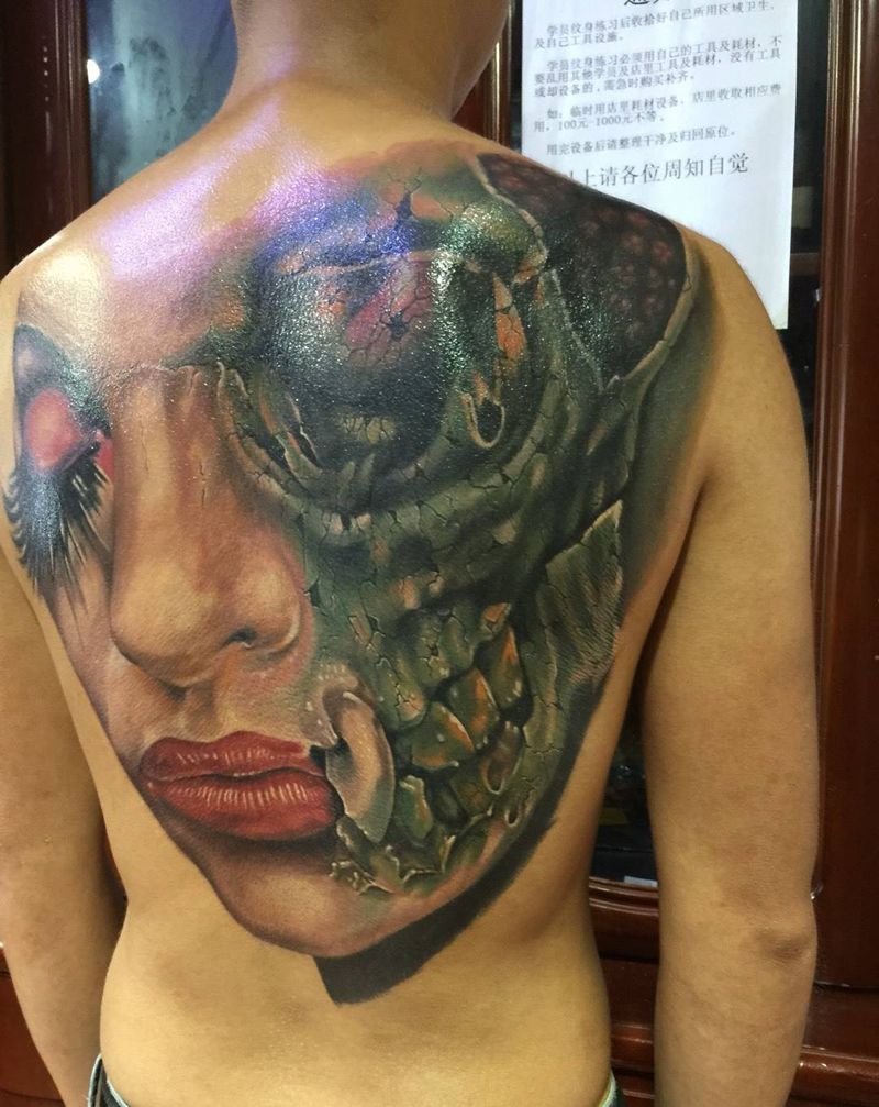 遮盖前后对比 未完成待续纹身图片_背部欧美肖像原创纹身图案