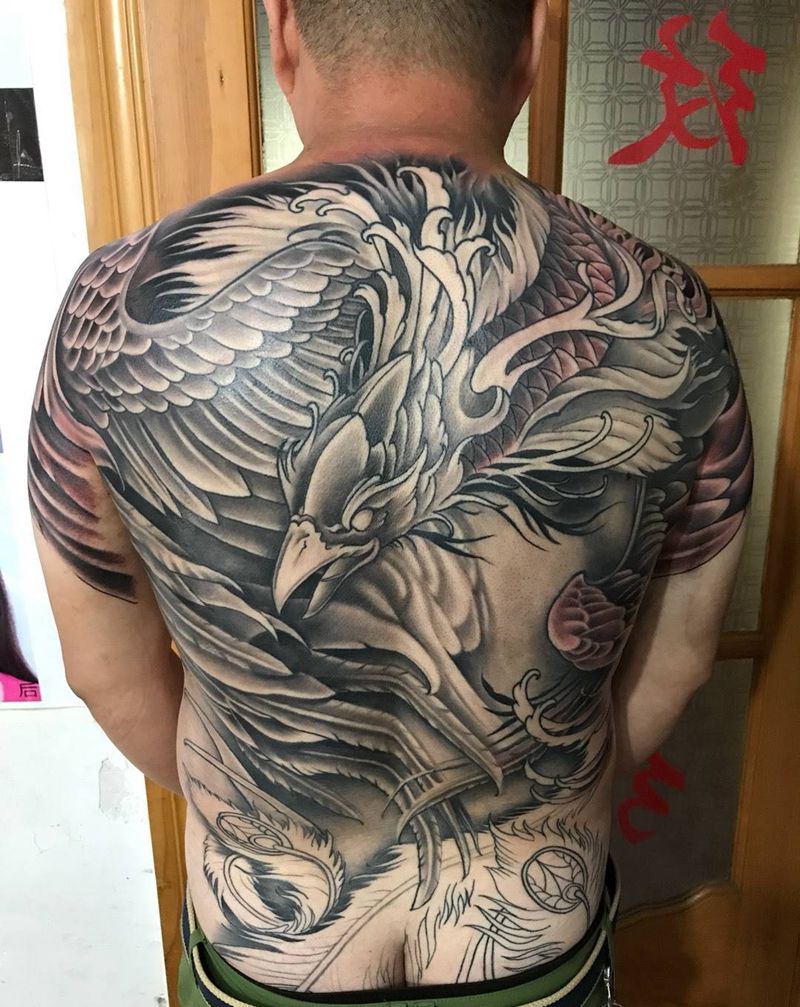 朱雀 未完成待续纹身图片_背部传统动物鬼神纹身图案