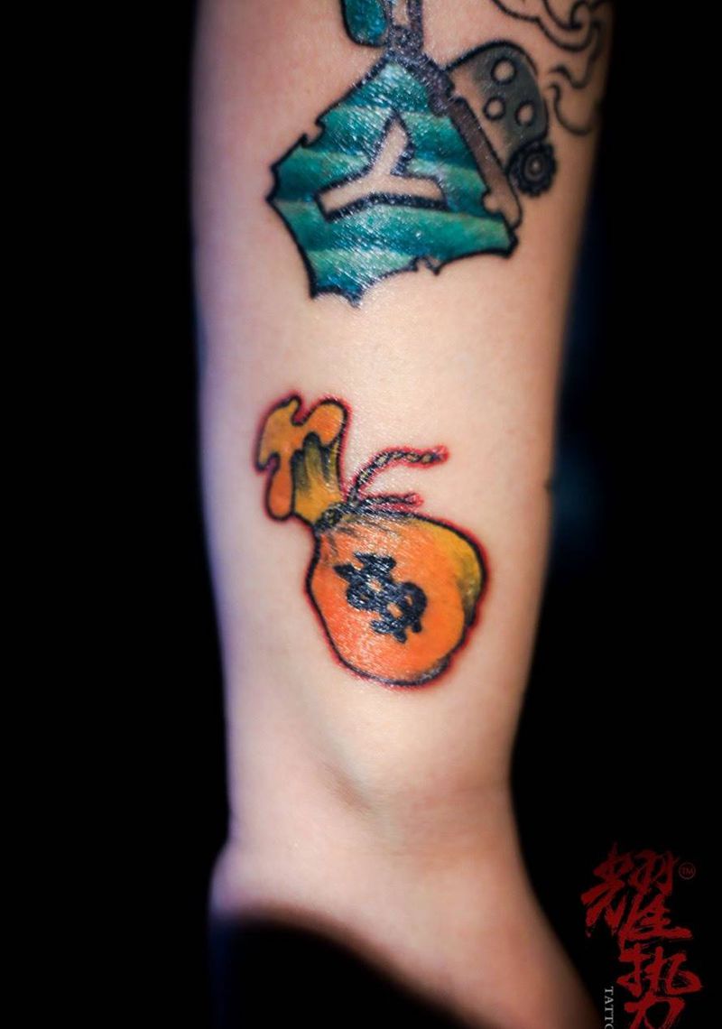 小金袋纹身图片