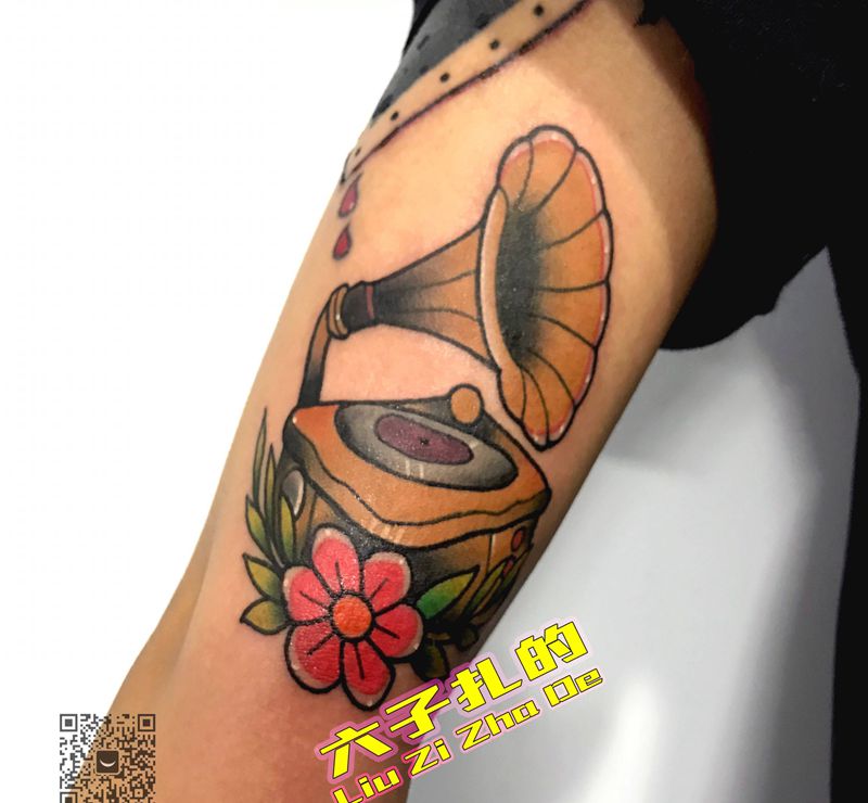 oldschool 留声机纹身图片