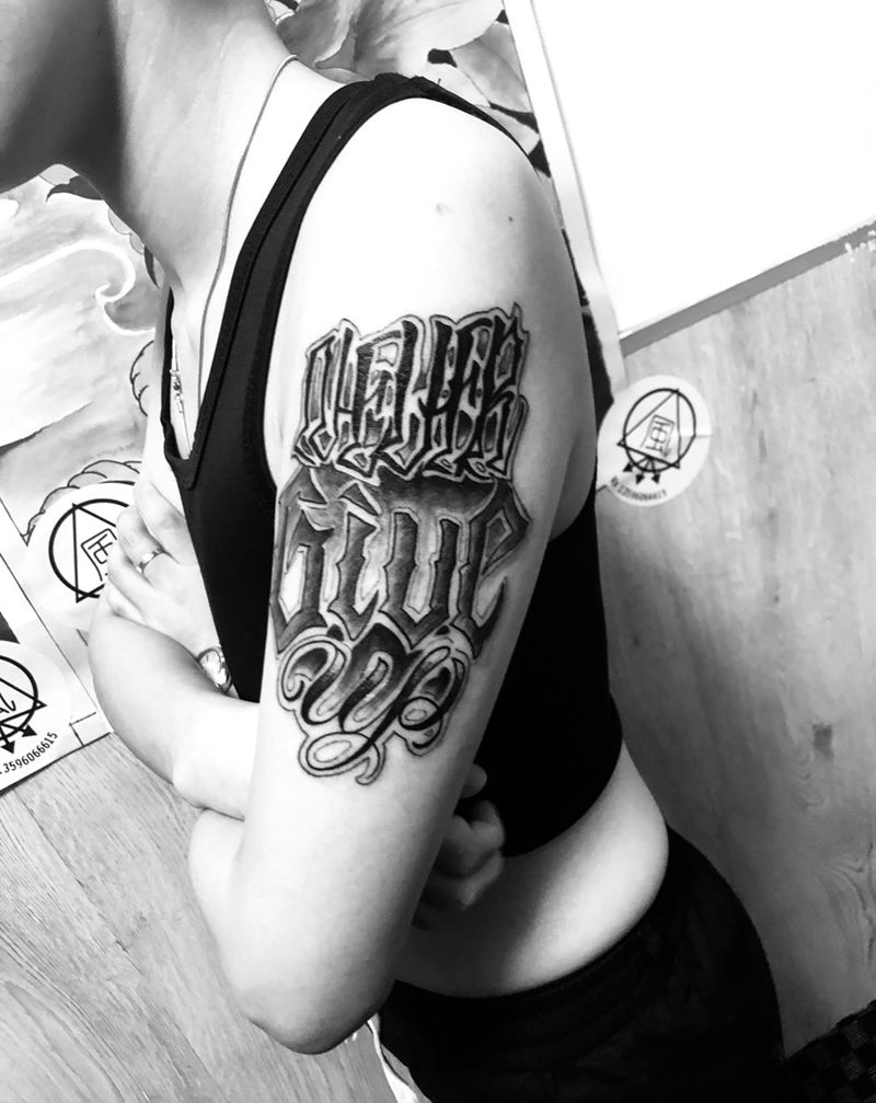 花体英文纹身图片