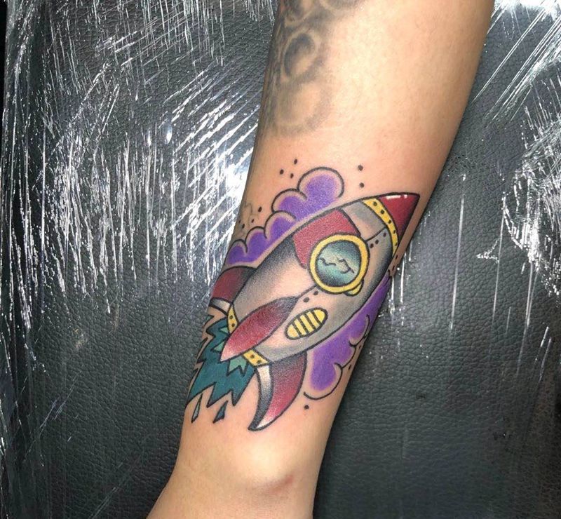 火火箭纹身图片_Old School纹身图案