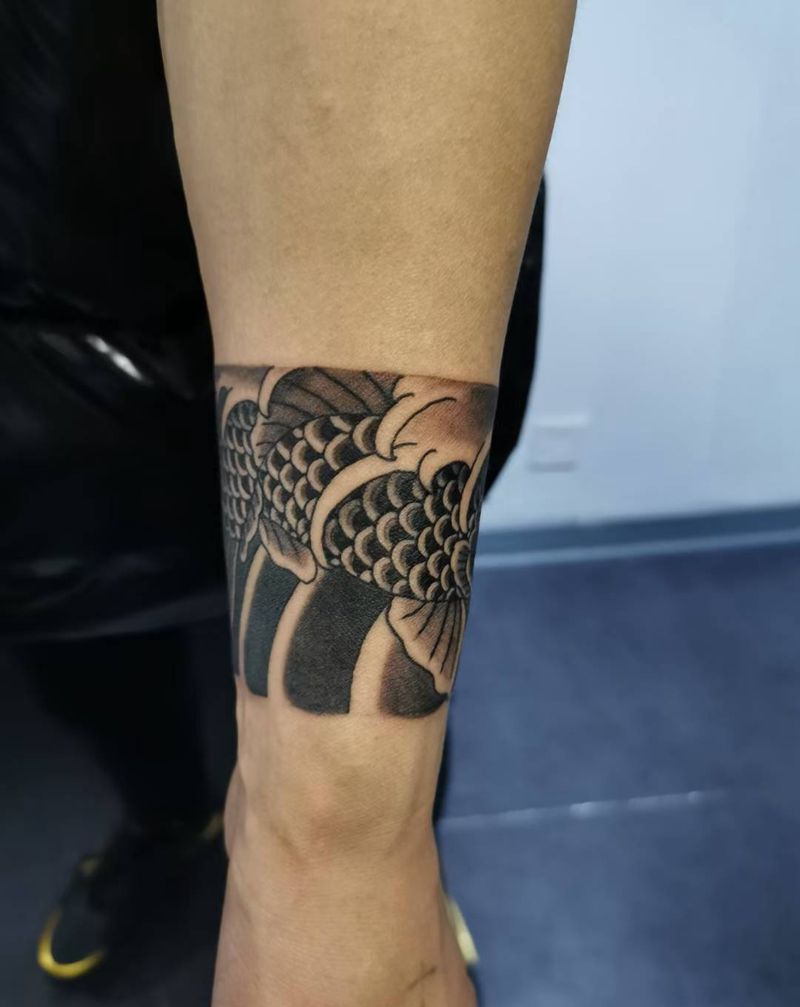 环臂纹身图片_老传统新传统纹身图案