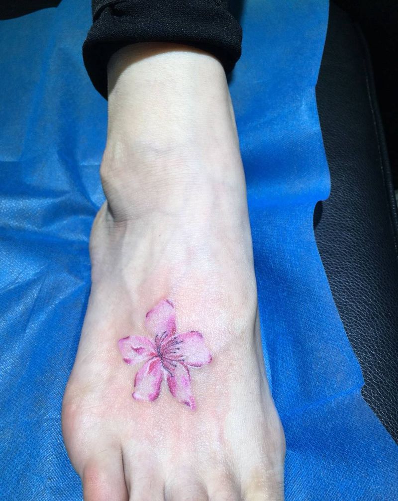 桃花纹身图片_成品脚部清新植物纹身图案