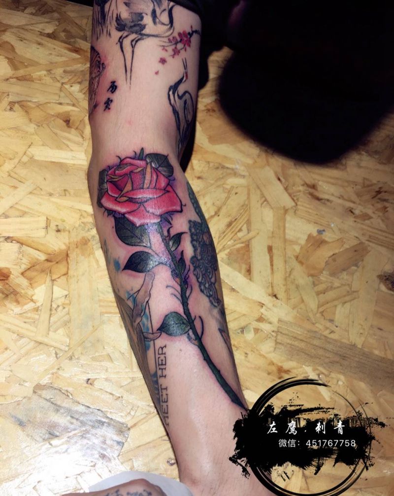 欧美 玫瑰花纹身图片