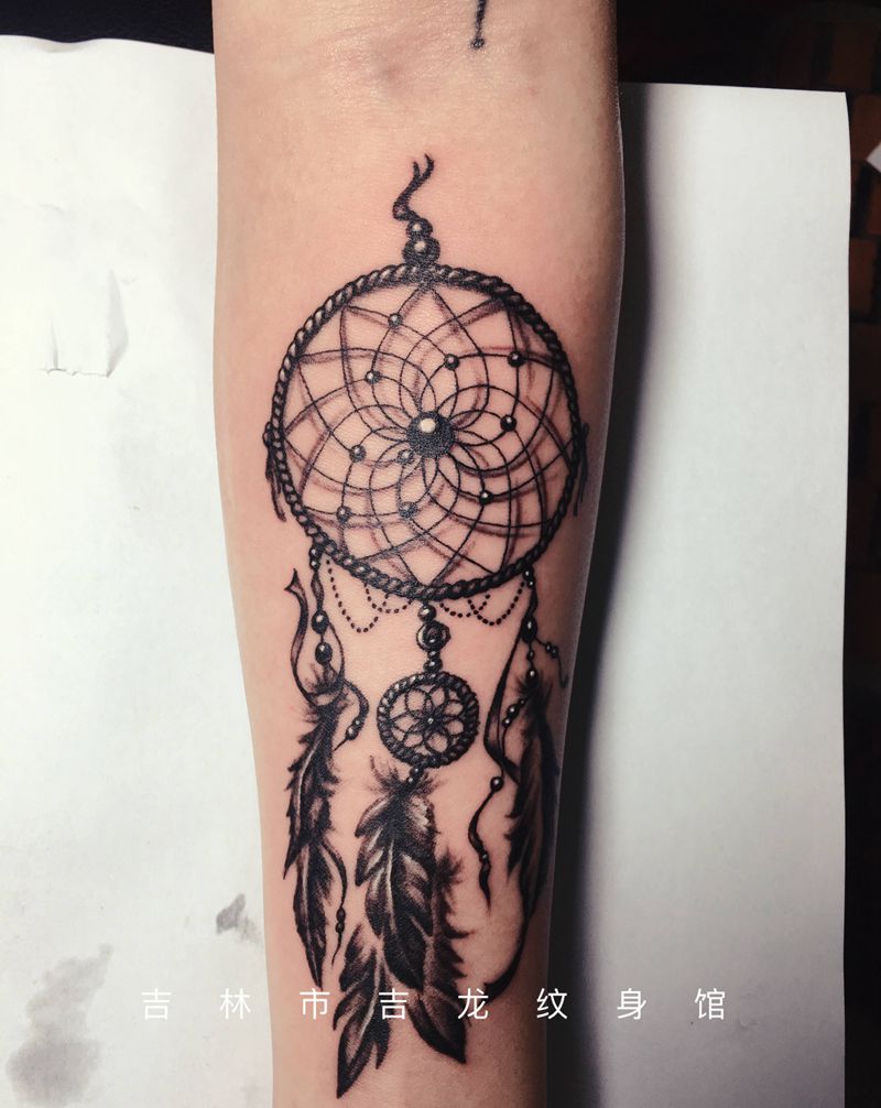 吉龙纹身纹身作品纹身图片_背部腿部纹身图案