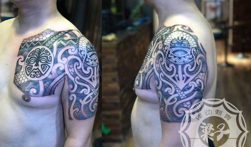 玛雅图腾纹身图片_成品胸部手臂欧美图腾原创宗教鬼神字符纹身图案