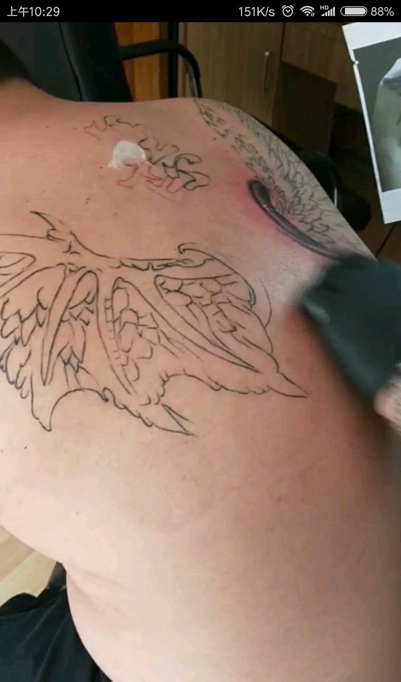 欧美小翅膀纹身图片