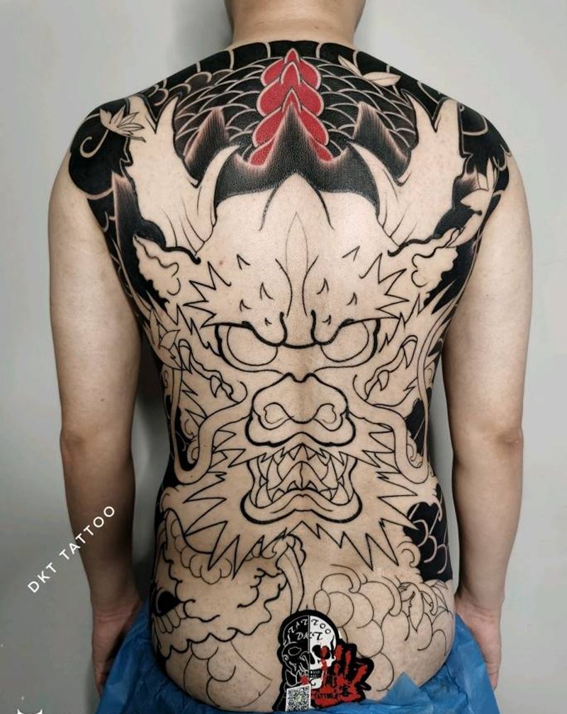 老传统满背龙头未完成待续纹身图片_背部新传统老传统纹身图案