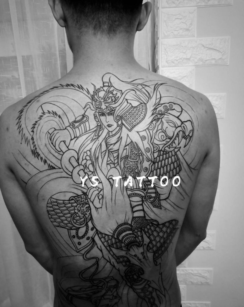 满背赵云线条纹身图片