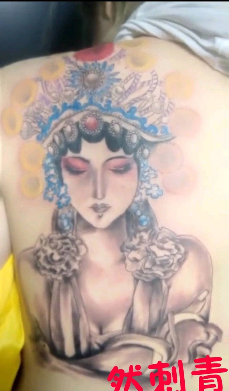 后背花旦纹身图片