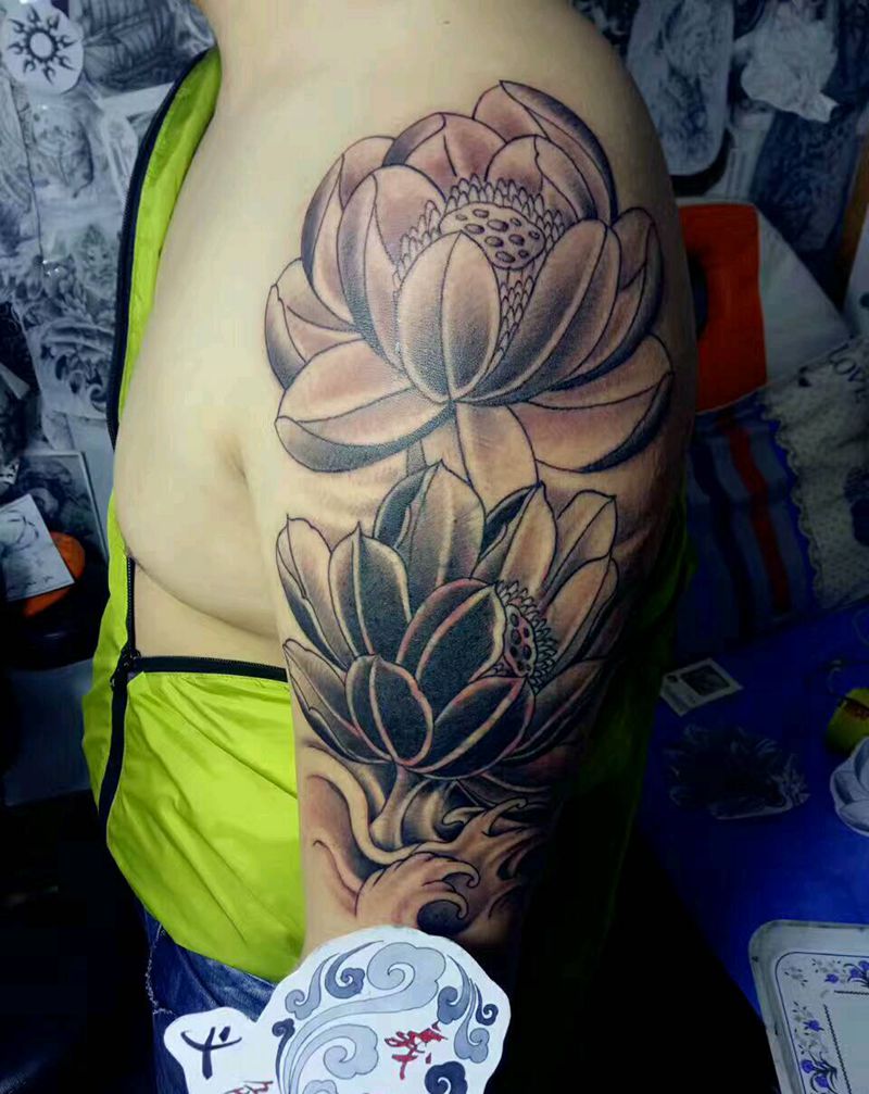 覆盖对比图纹身图片