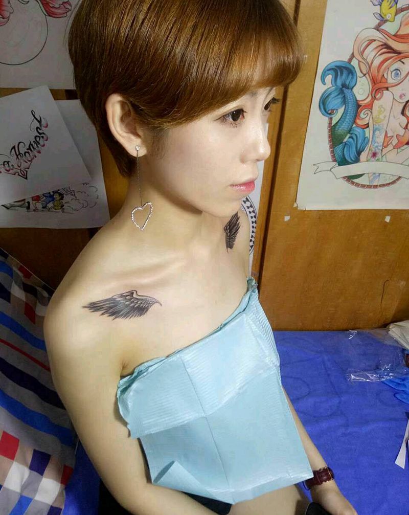 小翅膀纹身图片