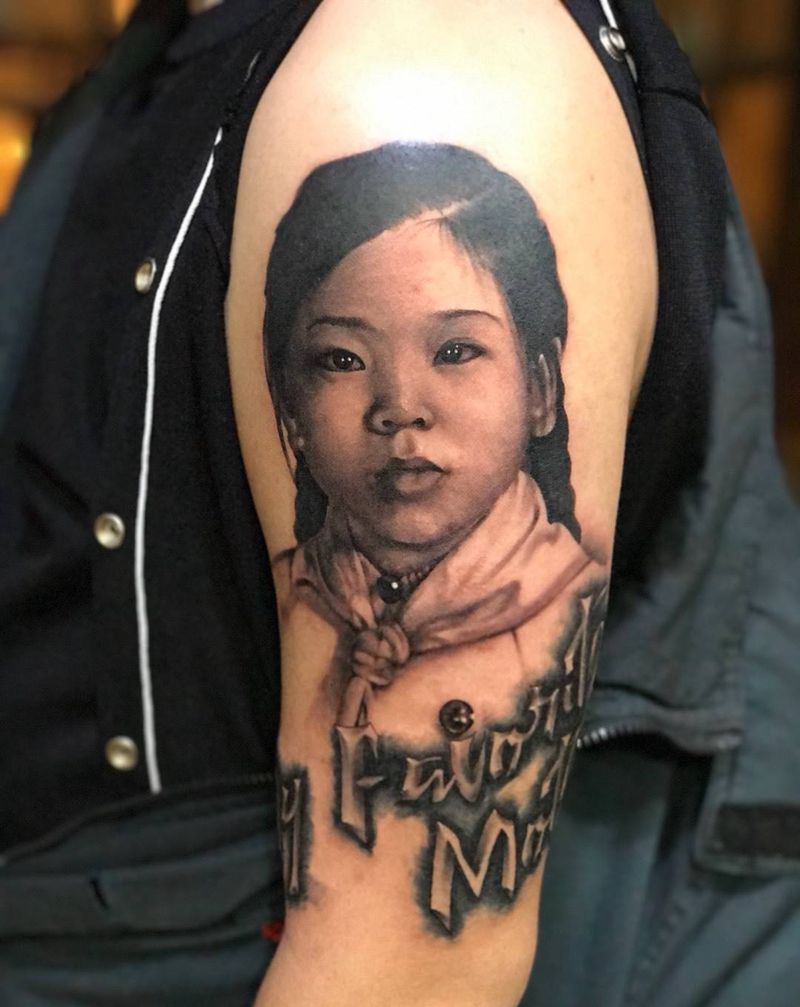 肖像纹身图片_手臂花体字欧美写实纹身图案