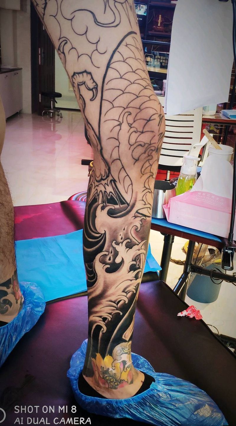 腿纹身图片_老传统纹身图案