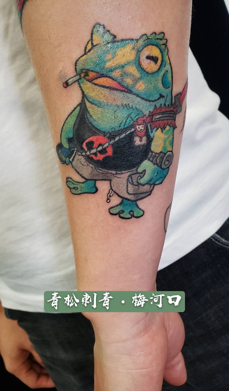 战斗蛙纹身图片_手臂纹身图案