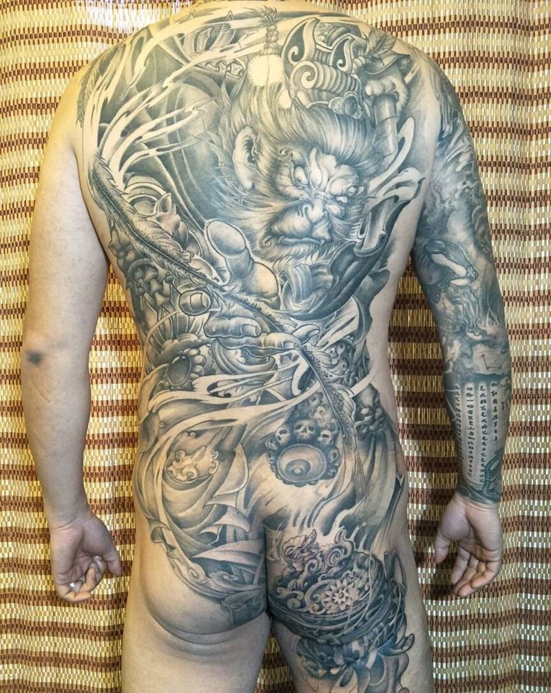 满背大圣纹身图片_背部纹身图案