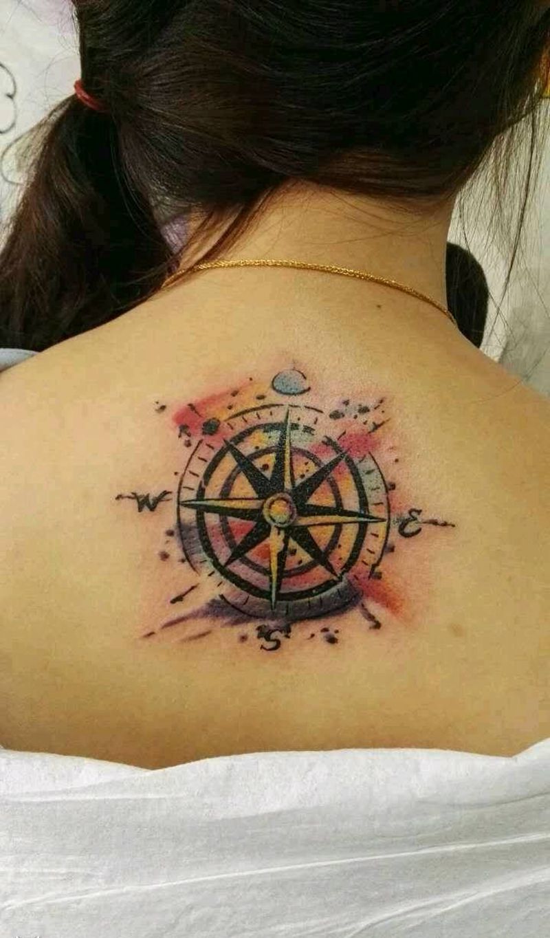 指南针水彩纹身图片_水彩纹身图案