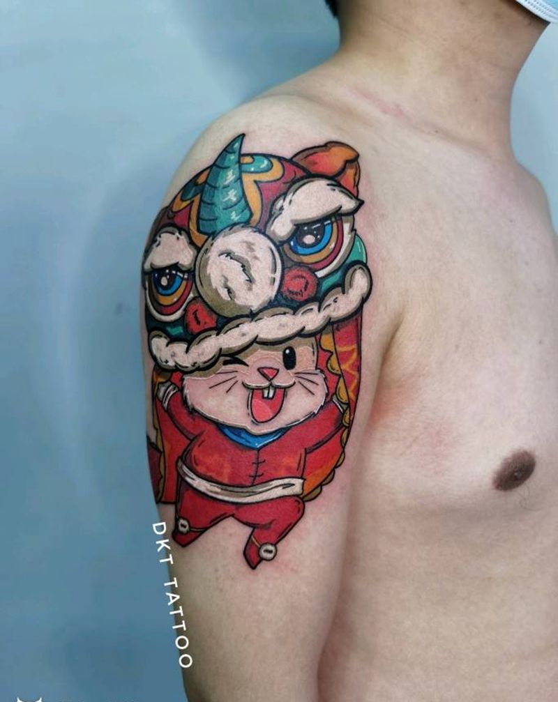 舞狮鼠娃纹身图片_手臂新传统New School纹身图案