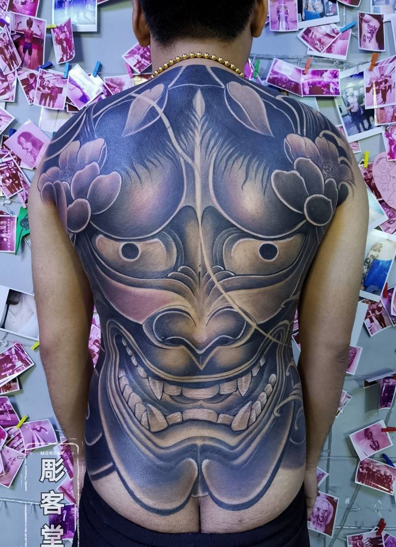 徒弟作品，满背般若纹身图片_背部新传统纹身图案