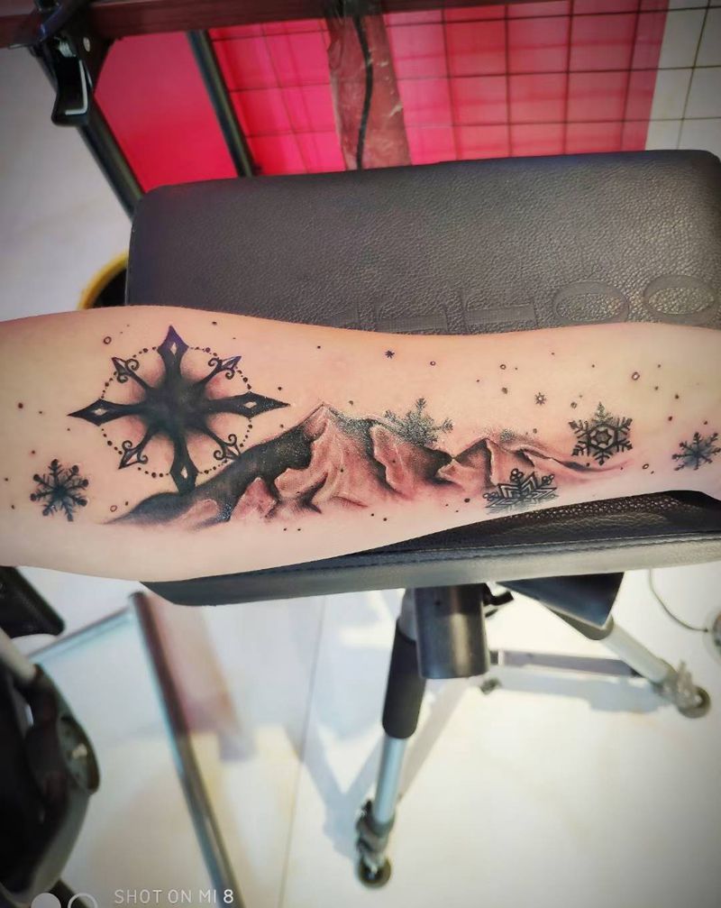 雪纹身图片_手臂点刺纹身图案