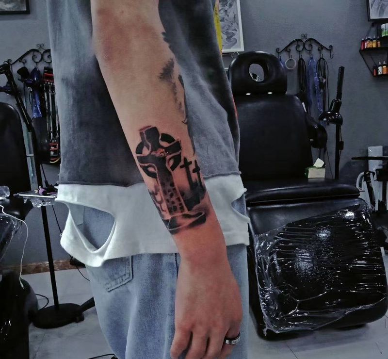 小臂墓碑纹身图片_手臂New School墓碑坟墓纹身图案