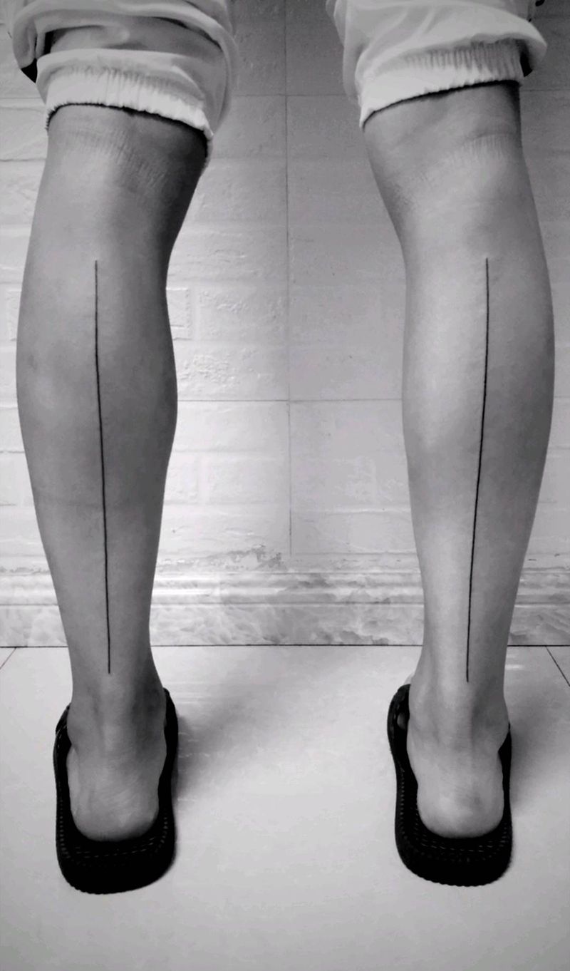 直线纹身图片_腿部几何纹身图案