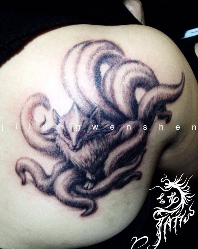 九尾狐纹身图片