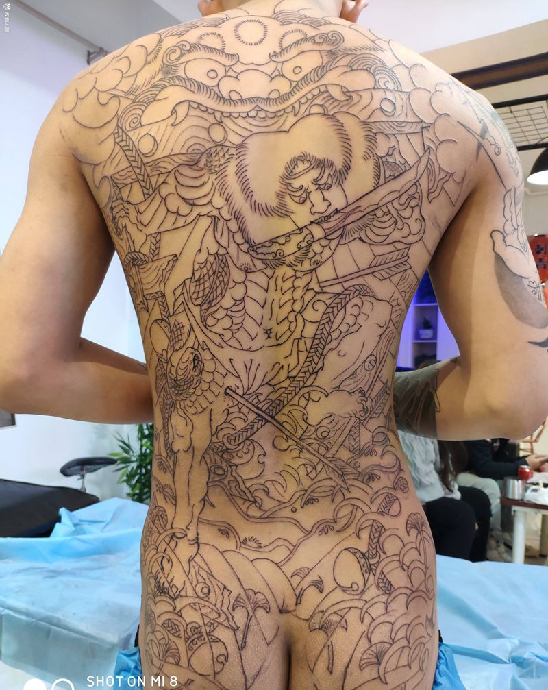 张顺纹身图片_老传统纹身图案