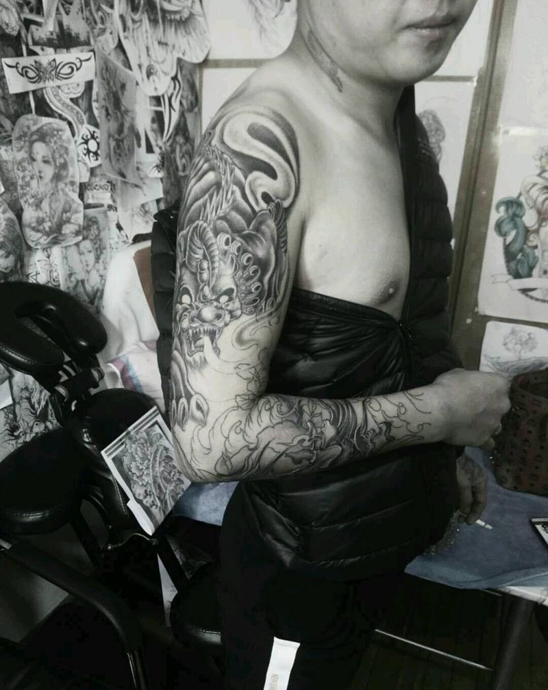 花臂半成品纹身图片