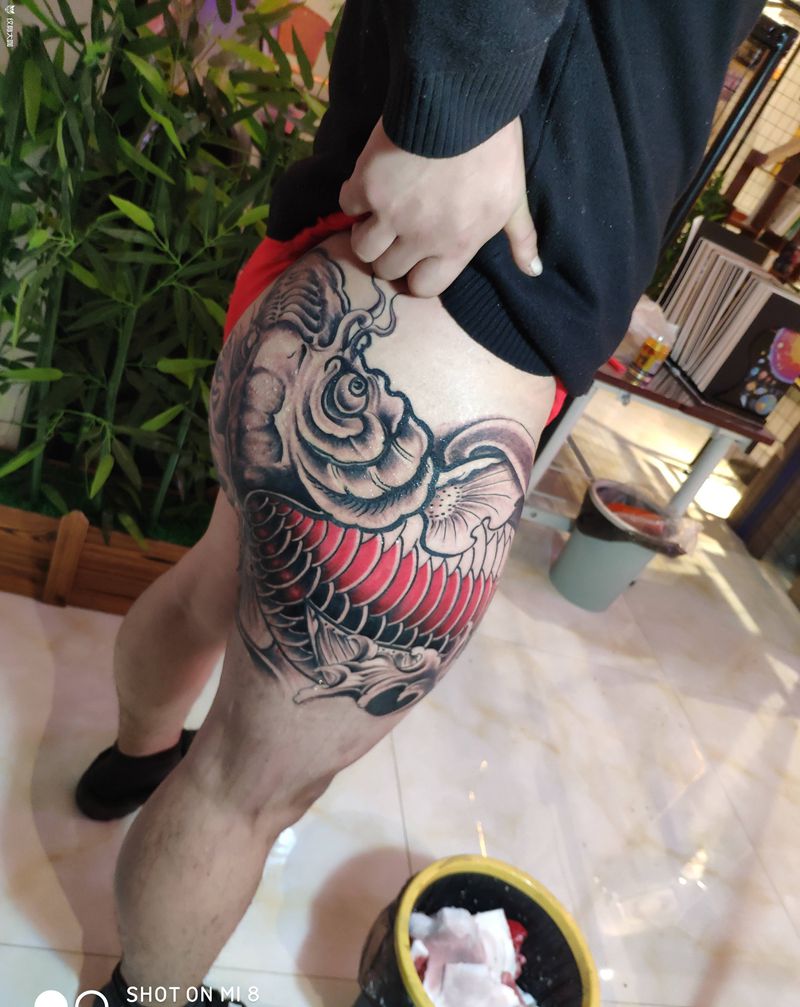 鱼纹身图片_新传统纹身图案