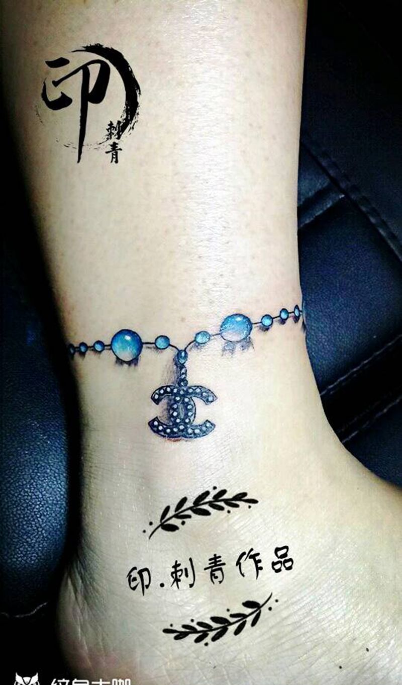 香奈儿脚链纹身图片