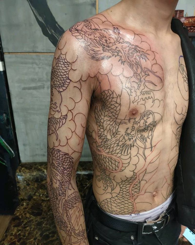 开衫纹身图片_手臂胸部纹身图案