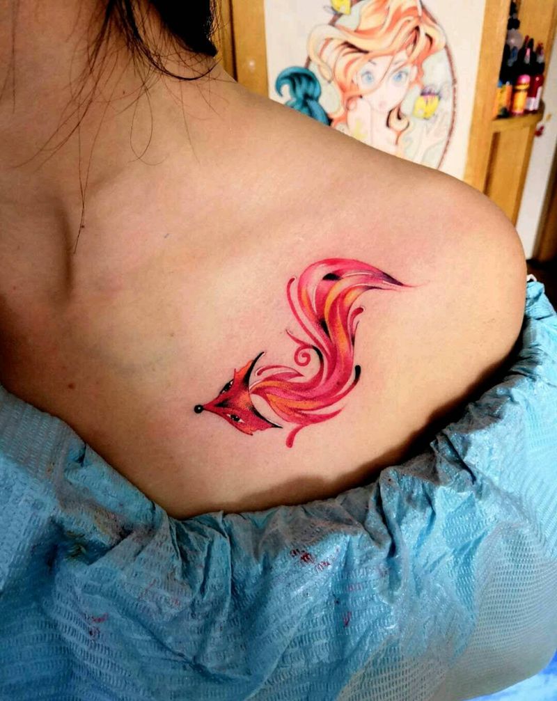 彩色小狐狸纹身图片