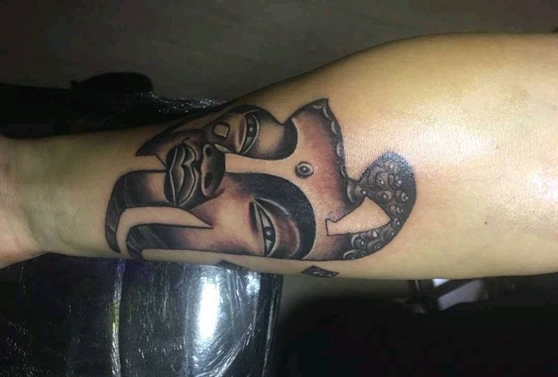 梵文佛头纹身图片_新传统纹身图案