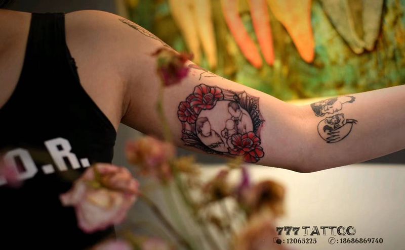 家人纹身图片_手臂New School纹身图案