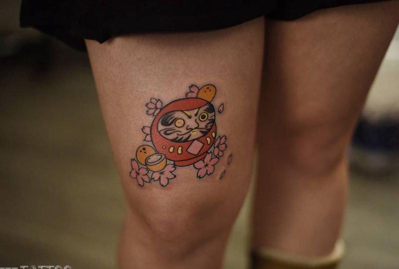 达摩蛋纹身图片_腿部新传统New School纹身图案