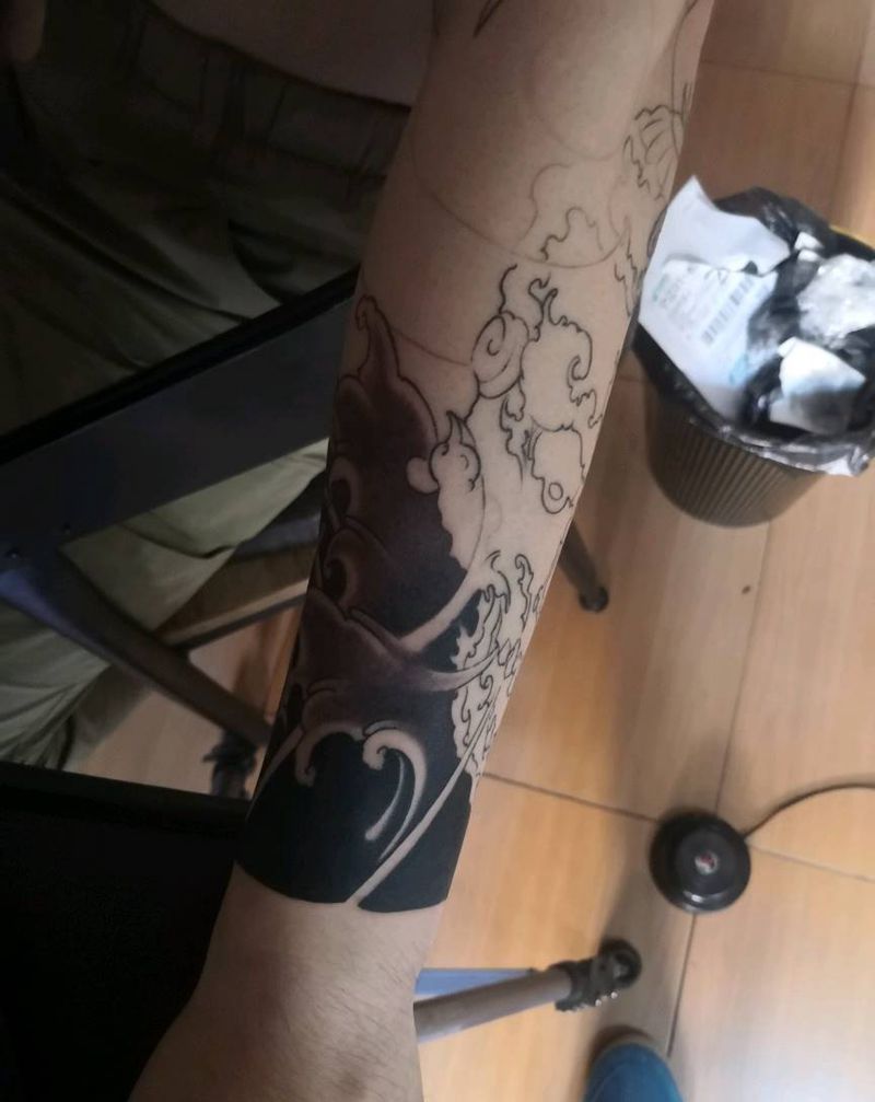 雾面进度纹身图片_手臂纹身图案