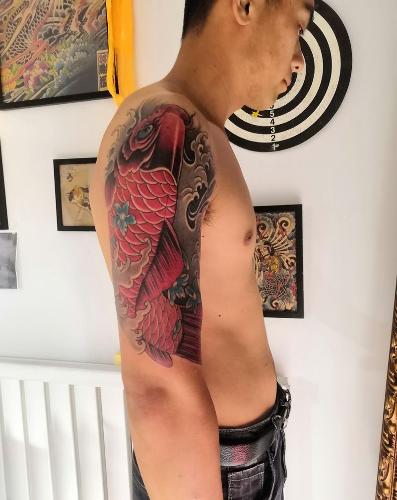 招财锦鲤纹身图片_手臂纹身图案