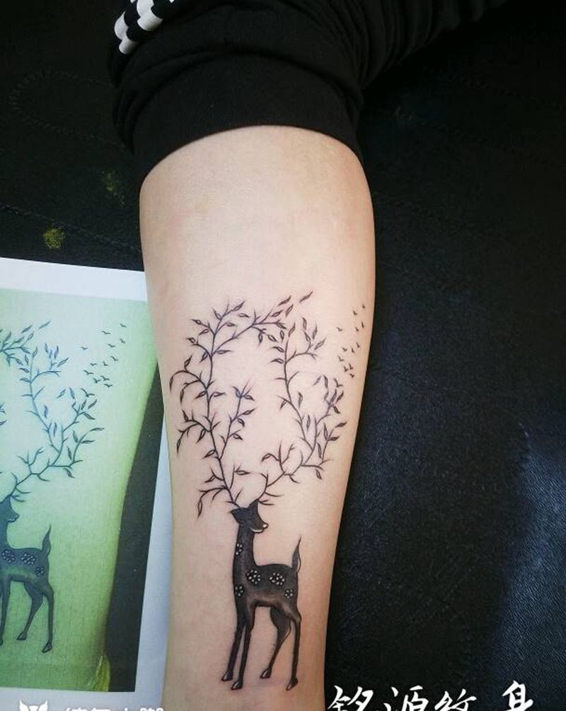 鹿纹身图片_清新动物纹身图案