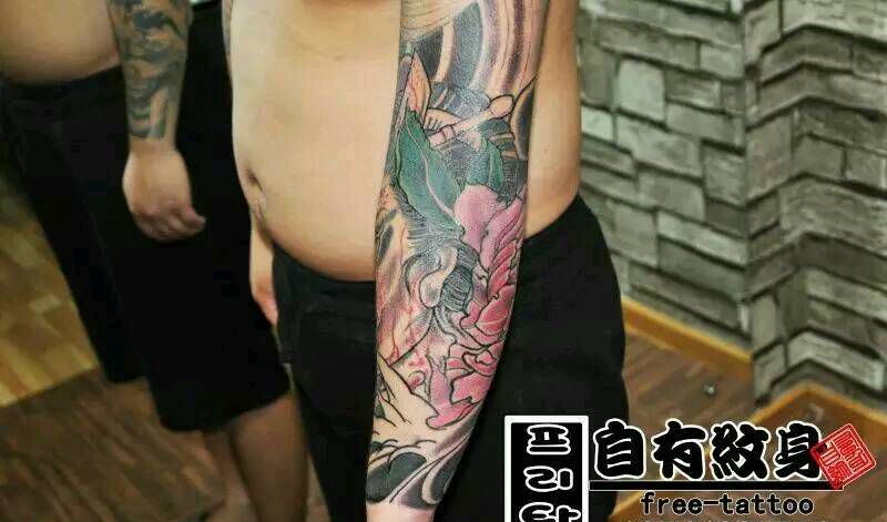 日式传统接花臂纹身图片