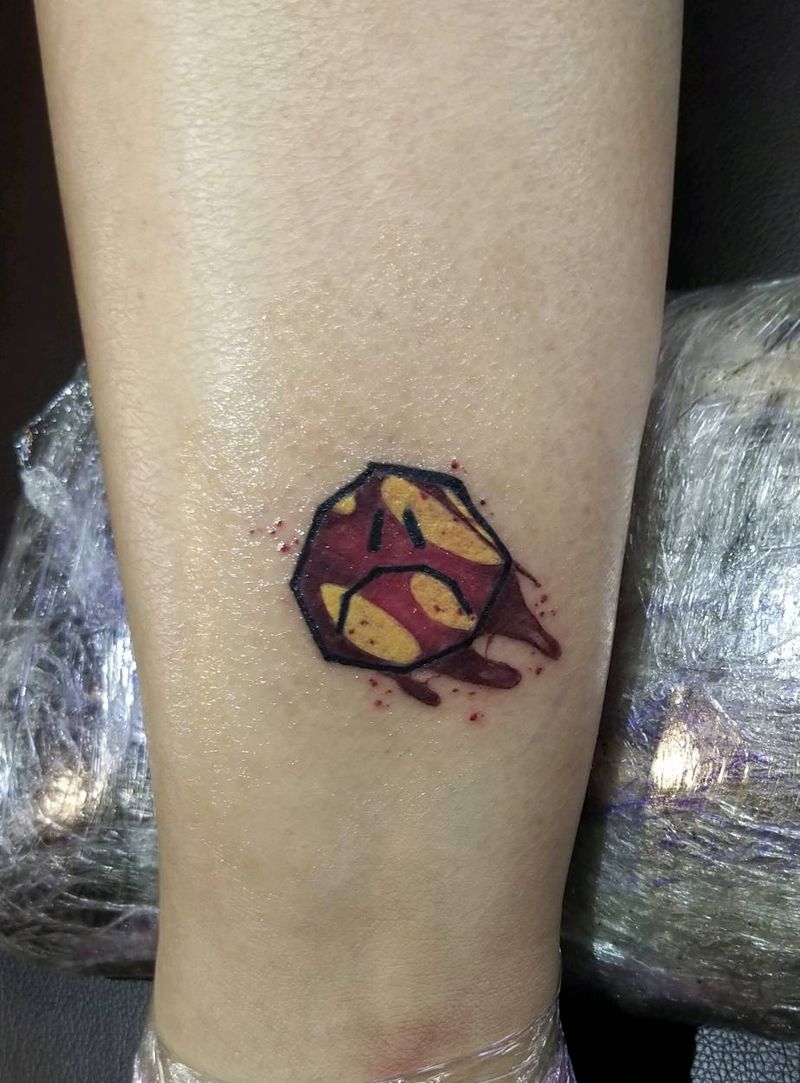 哭脸纹身图片_腿部水彩纹身图案