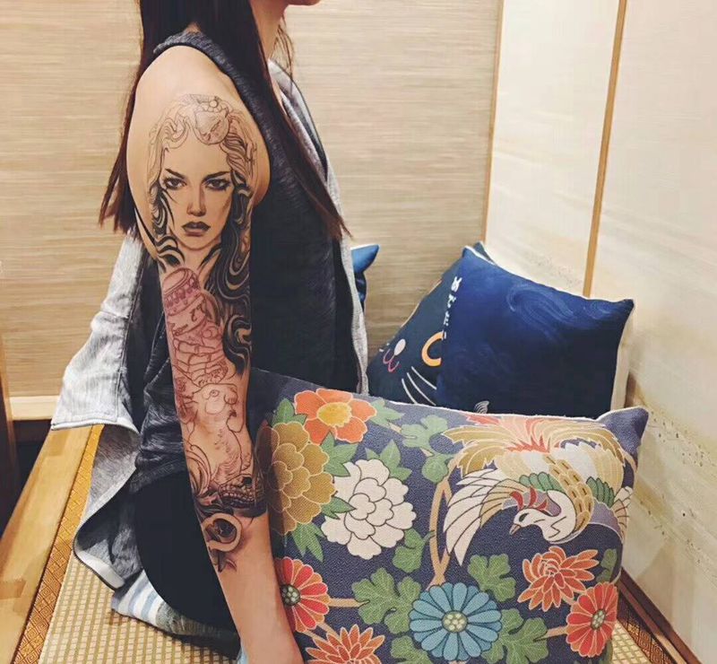 一条未完的七分纹身图片