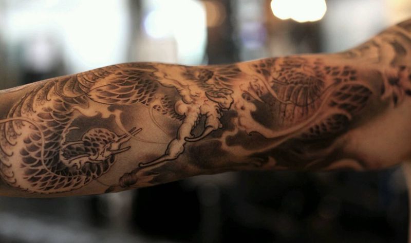 龙的花臂纹身图片