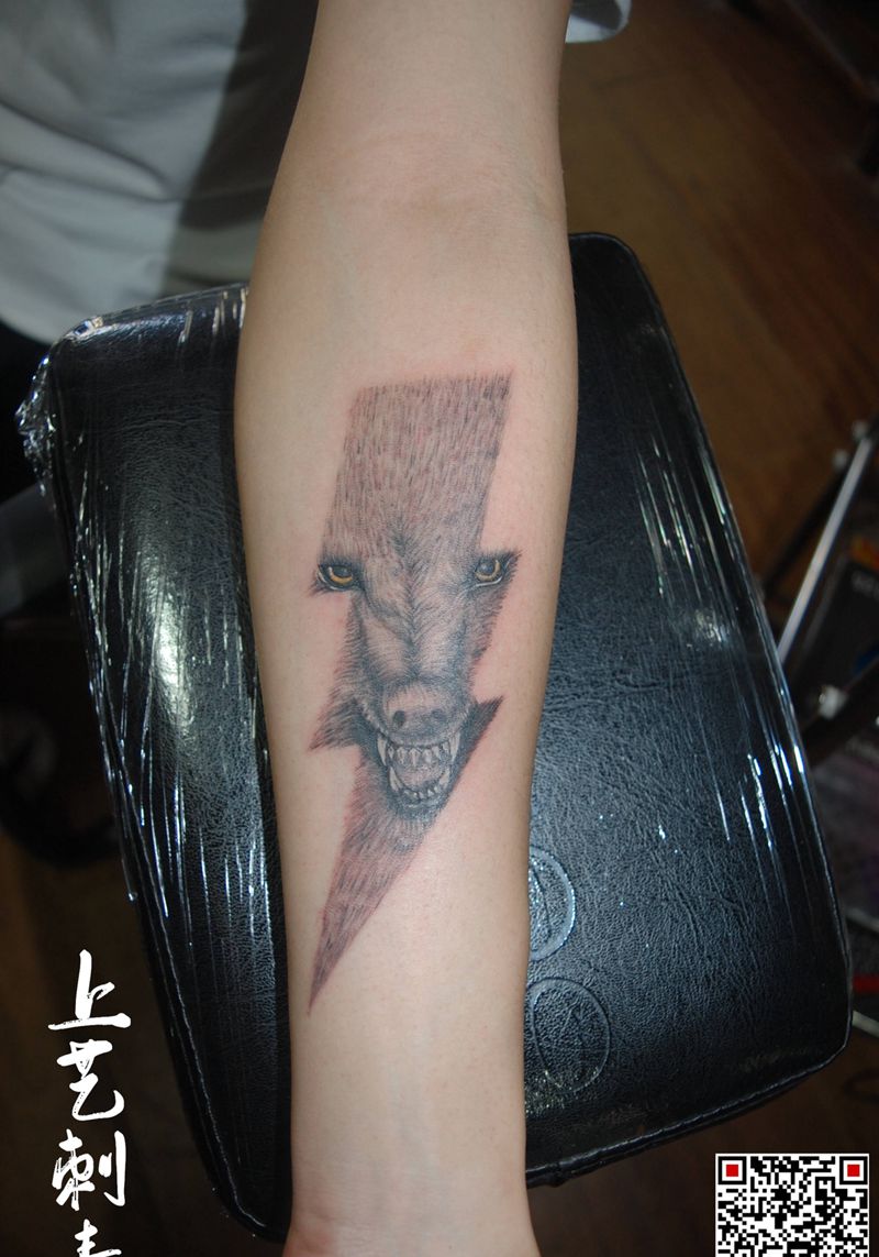 狼纹身图片