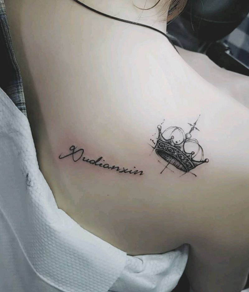 皇冠纹身图片_肩部几何纹身图案